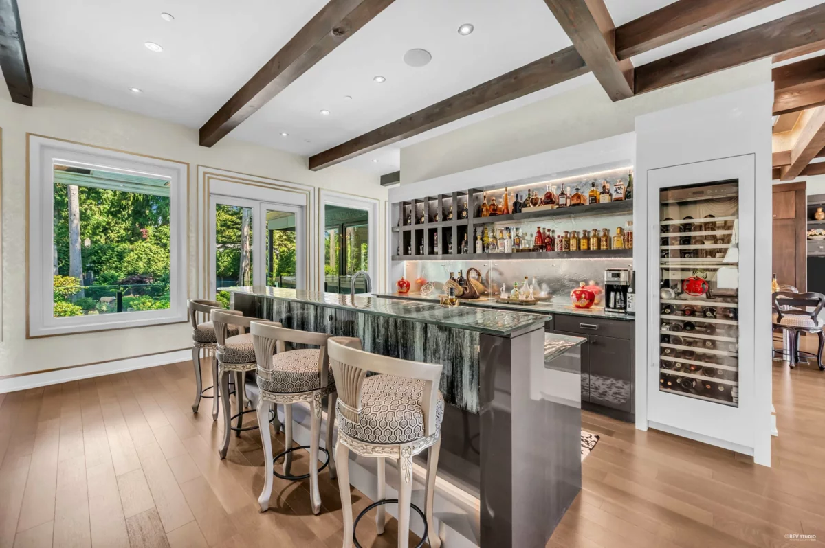 Basement Recreation Room Photo of 13657 Marine Drive, White Rock, BC