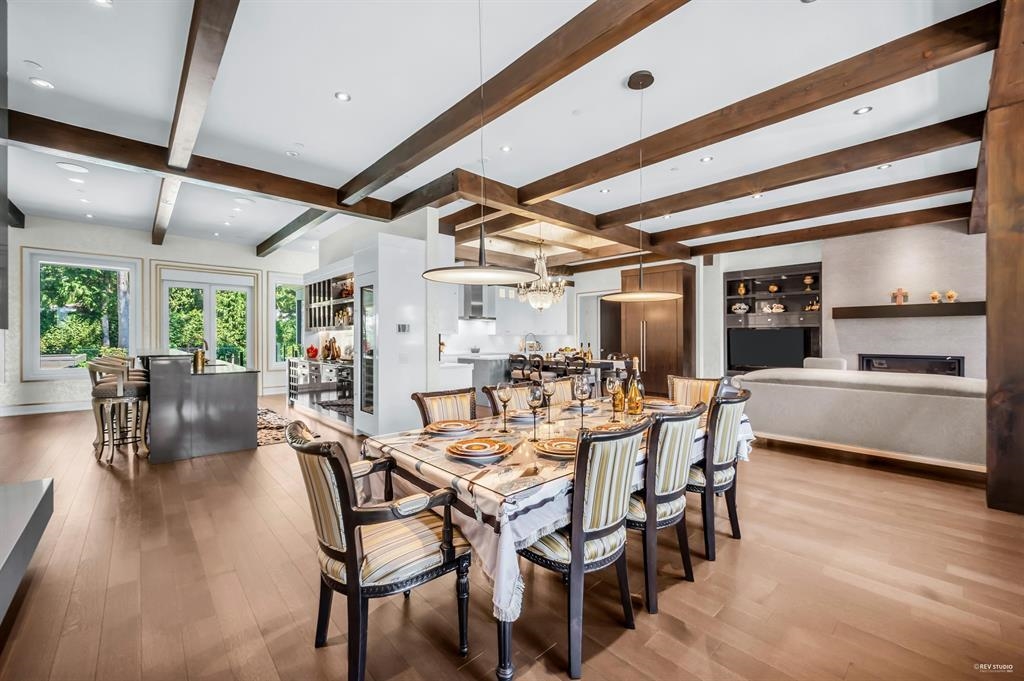 Garden / Landscaping Photo of 13657 Marine Drive, White Rock, BC