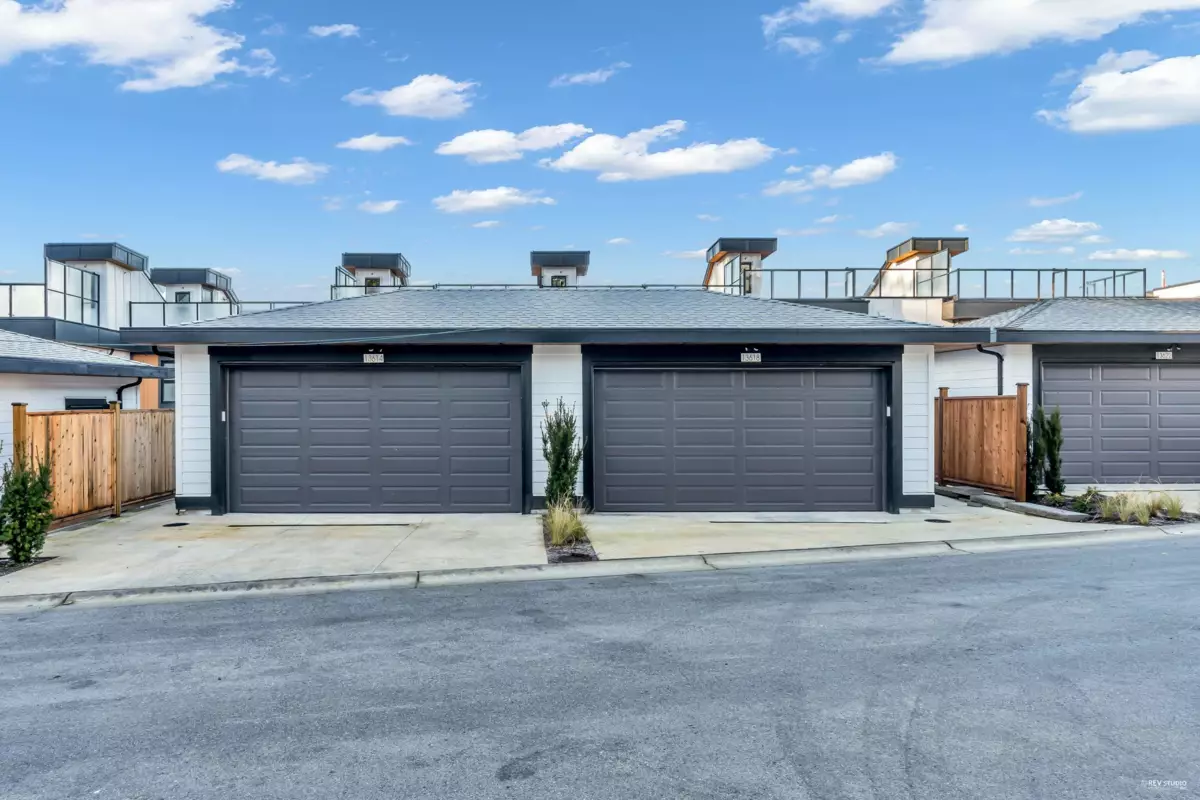 Staircase Photo of 13638 232 Street, Maple Ridge, BC