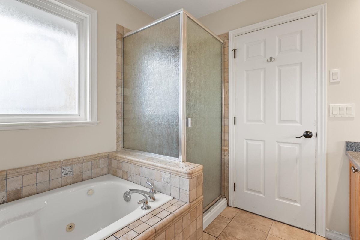 Basement Recreation Room Photo of 3880 Garry Street, Richmond, BC