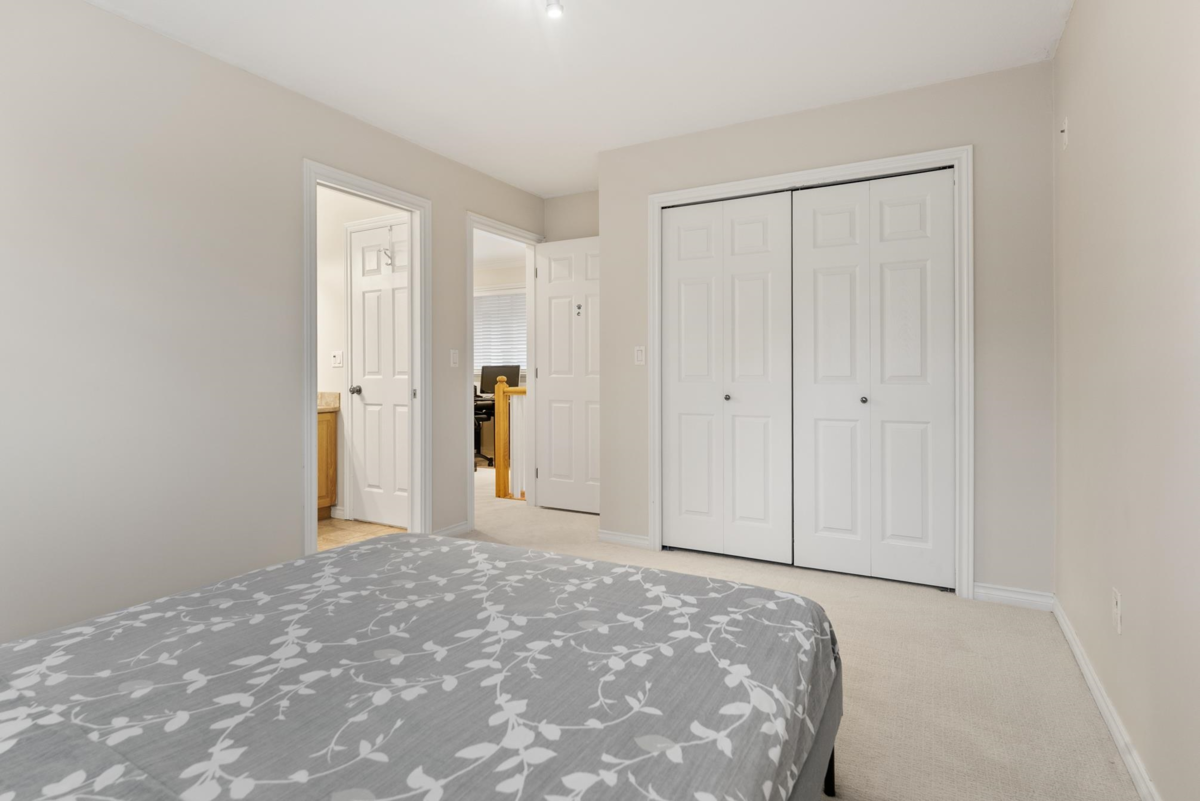 Entry Foyer Photo of 3880 Garry Street, Richmond, BC