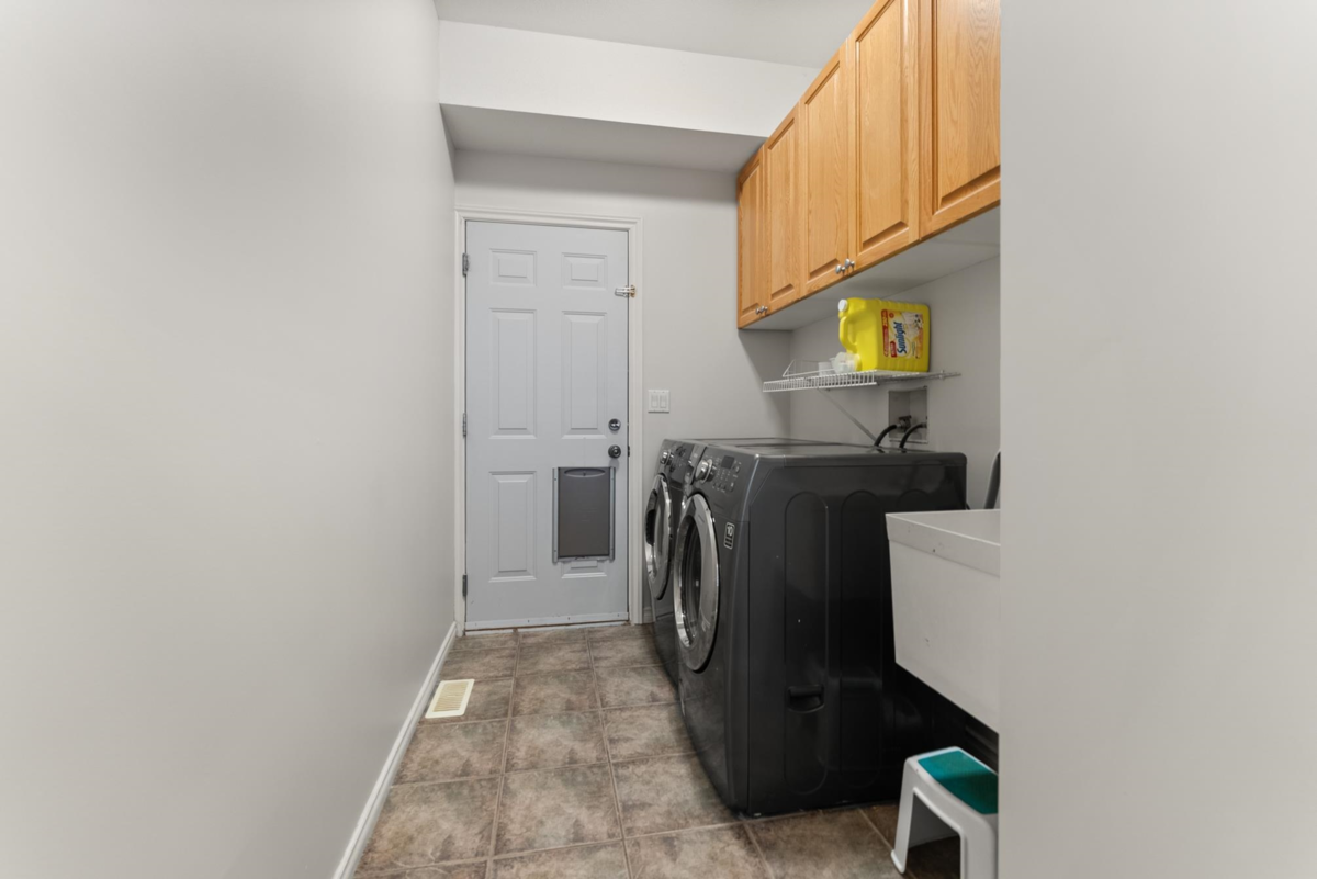 Outdoor Deck Photo of 3880 Garry Street, Richmond, BC