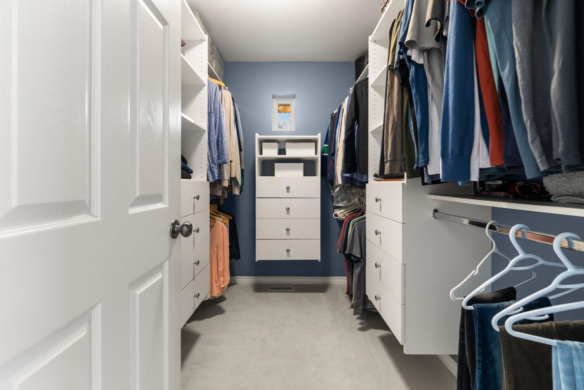 Powder Room Photo of 3880 Garry Street, Richmond, BC