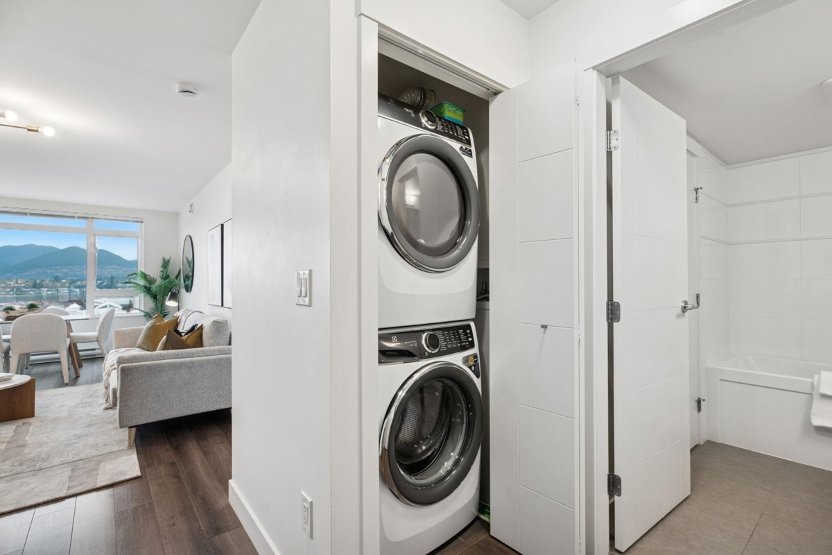 Kitchen Photo of 412 2525 Clarke Street, Port Moody, BC