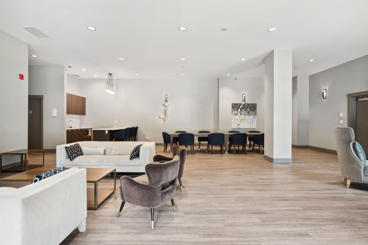 Outdoor Patio Photo of 412 2525 Clarke Street, Port Moody, BC