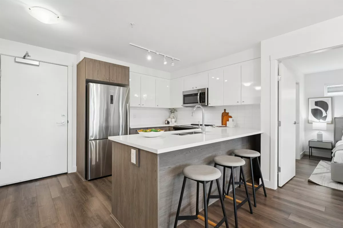 Primary Bathroom Photo of 412 2525 Clarke Street, Port Moody, BC