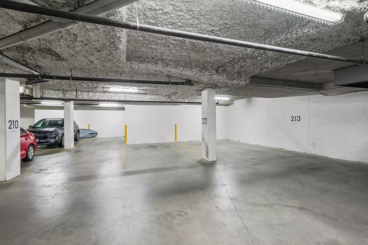 Front Yard Photo of 111 12248 224 Street, Maple Ridge, BC