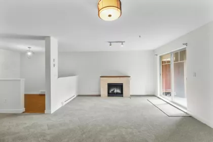 111 12248 224 Street, Maple Ridge, BC, Maple Ridge — Apartment/Condo for sale