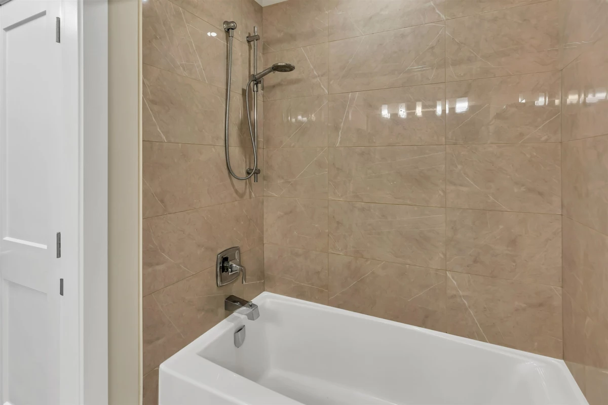 Bedroom 4 Photo of 418 11077 Ravine Road, Surrey, BC