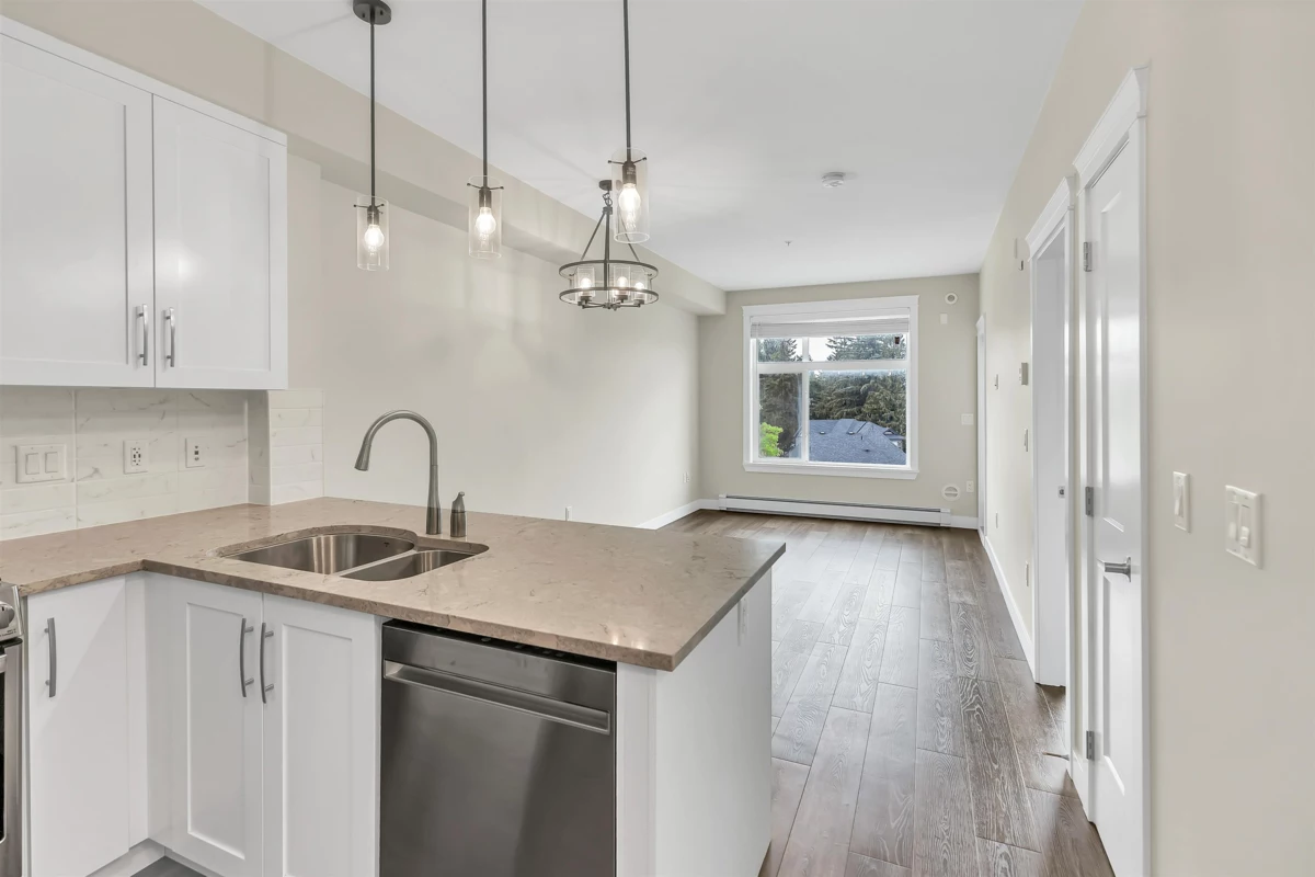 Family Room Photo of 418 11077 Ravine Road, Surrey, BC