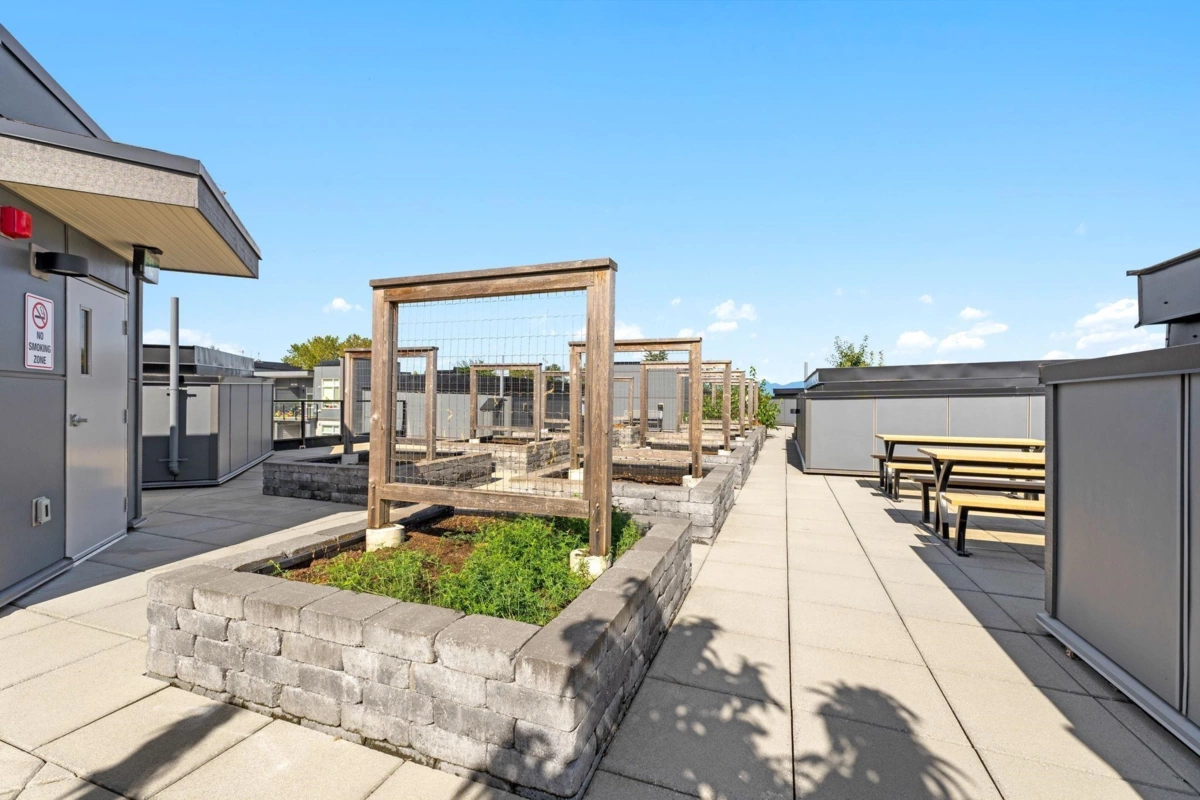 Hallway Photo of 418 11077 Ravine Road, Surrey, BC