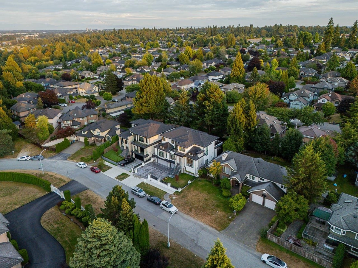 Community Amenities Photo (Clubhouse) of 16838 106 Avenue, Surrey, BC