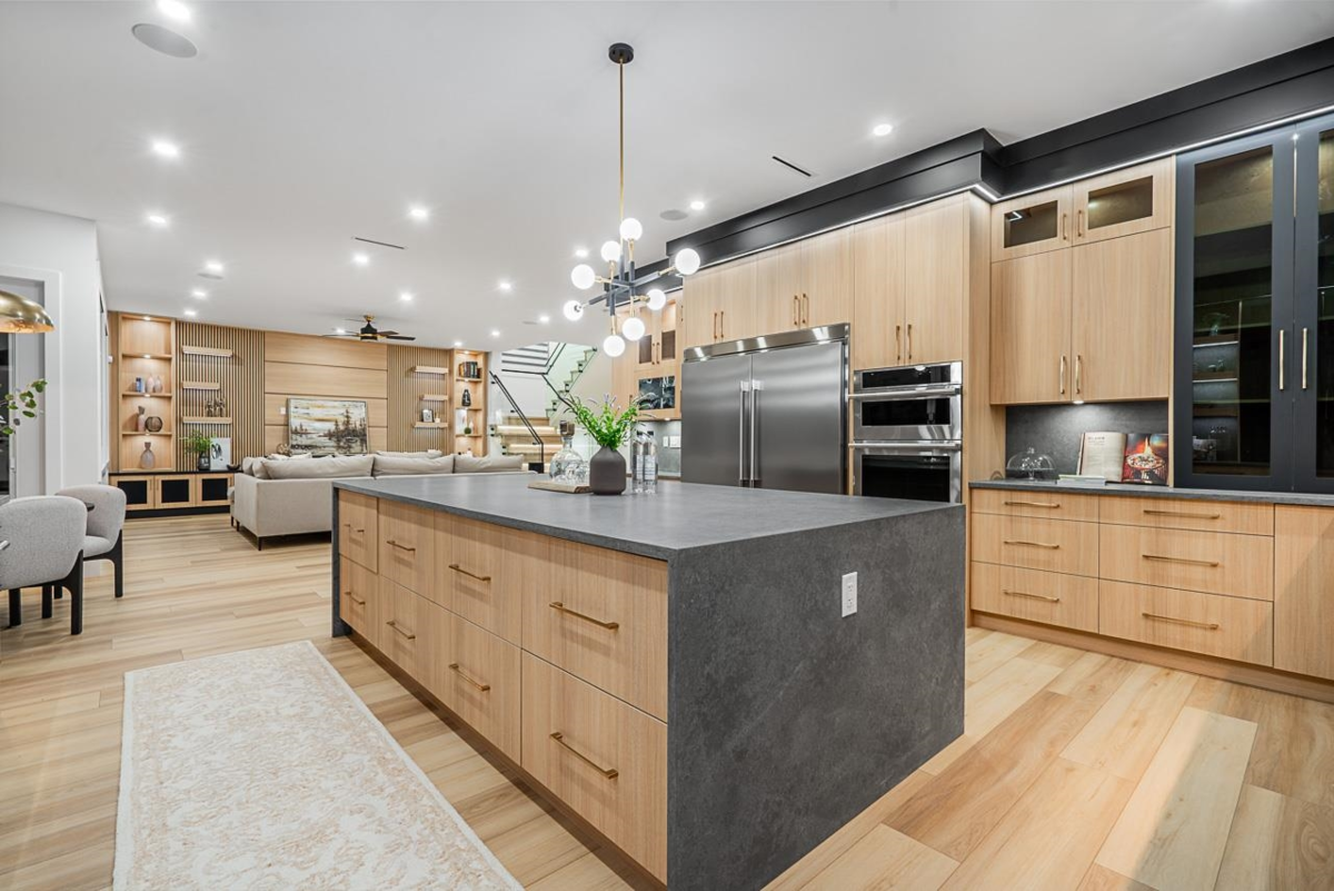 Primary Bathroom Photo of 16838 106 Avenue, Surrey, BC