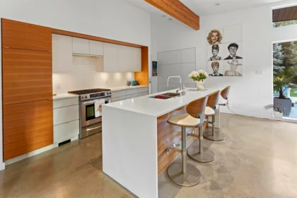 1023 Jay Crescent, Squamish, BC, Garibaldi Highlands — 4 bed single family residence for sale