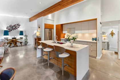 Kitchen Photo of 1023 Jay Crescent, Squamish, BC