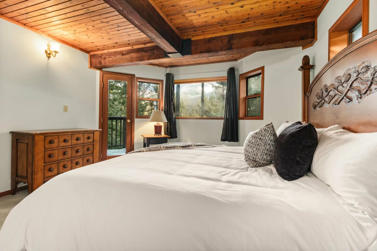 Basement Recreation Room Photo of 9249 Pinetree Lane, Whistler, BC