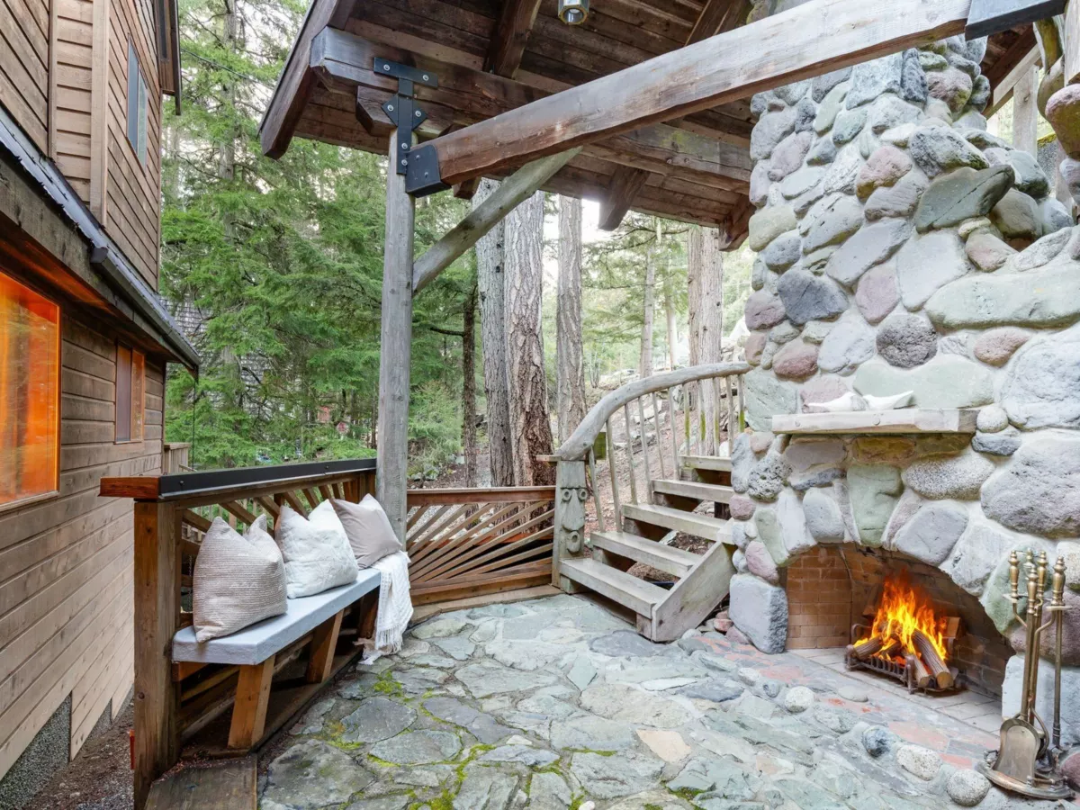 Dining Area Photo of 9249 Pinetree Lane, Whistler, BC