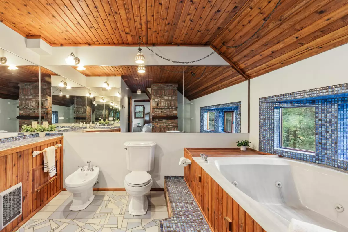 Mudroom Photo of 9249 Pinetree Lane, Whistler, BC