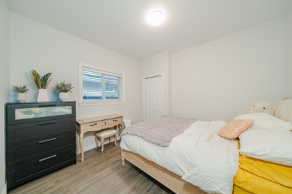 Laundry Room Photo of 6368 189a Street, Surrey, BC