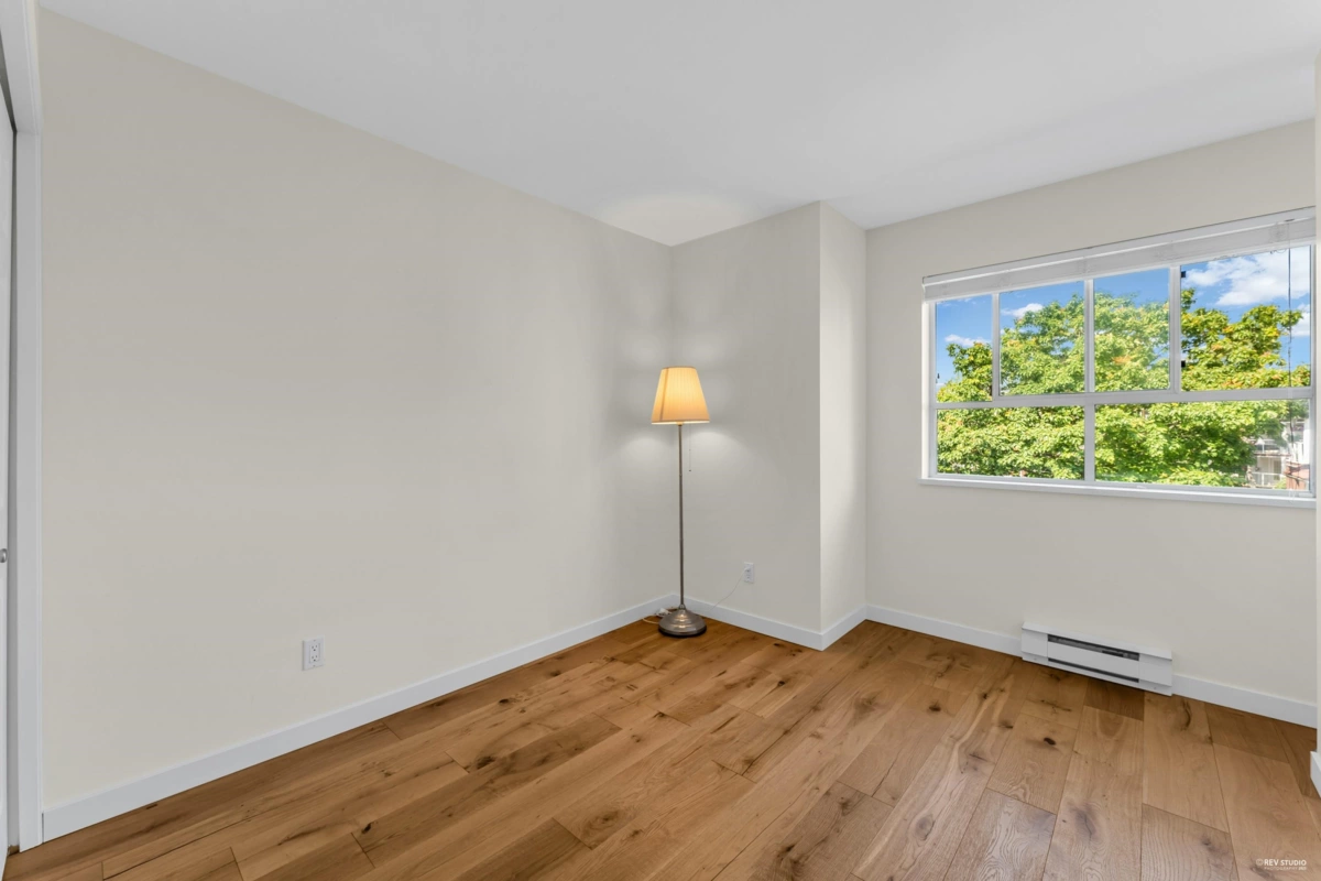 Office / Den Photo of 302 4758 53 Street, Delta, BC