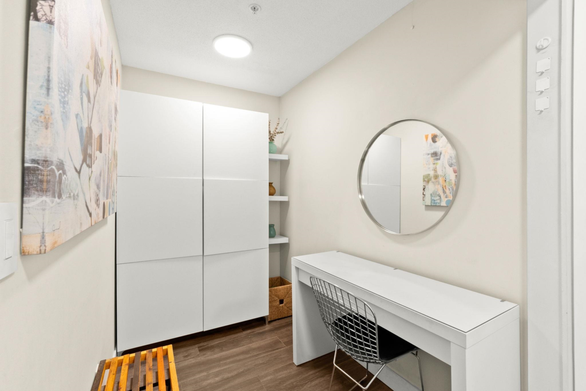 Basement Recreation Room Photo of 410 124 W 3rd Street, North Vancouver, BC