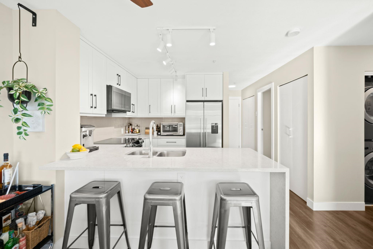 Kitchen Photo of 410 124 W 3rd Street, North Vancouver, BC