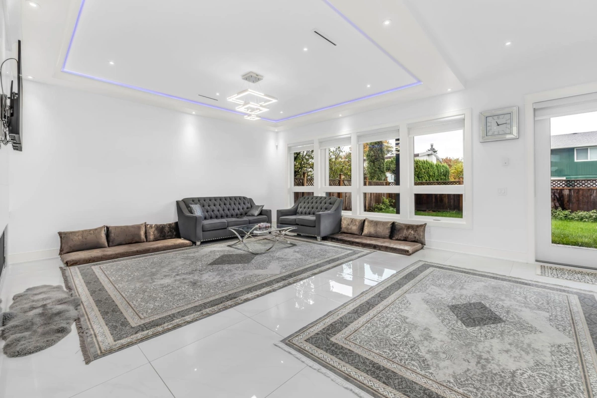 Breakfast Nook Photo of 6595 Dayton Drive, Chilliwack, BC