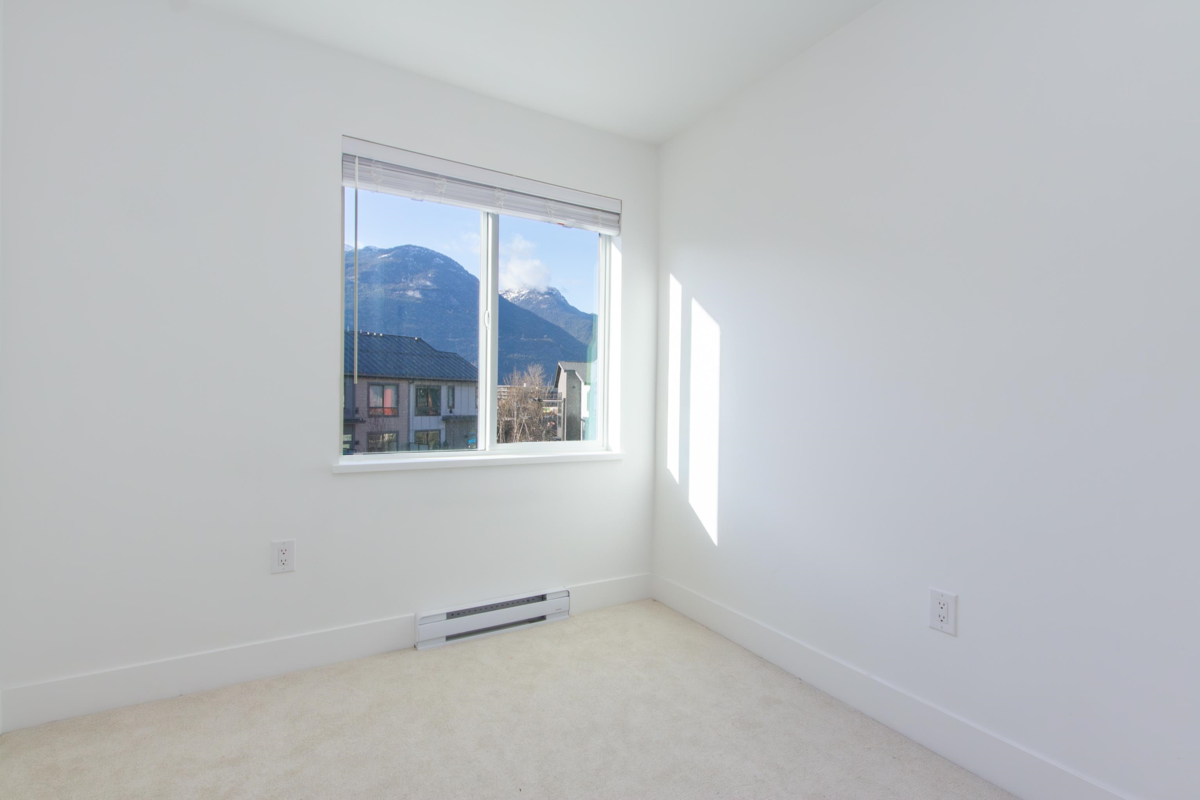 Laundry Room Photo of 38045 Keel Way, Squamish, BC
