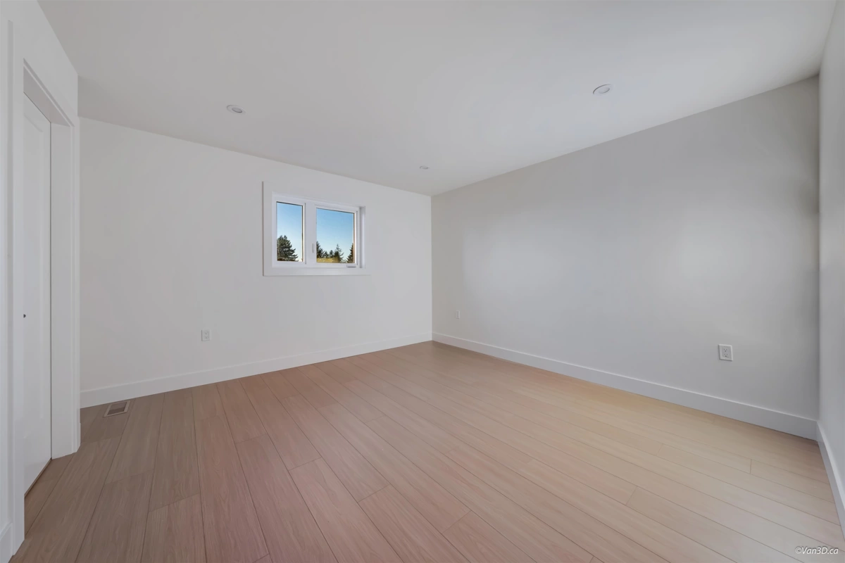 Backyard Photo of 2 4211 Graveley Street, Burnaby, BC