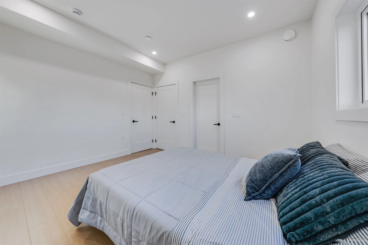 Bedroom 4 Photo of 2 4211 Graveley Street, Burnaby, BC