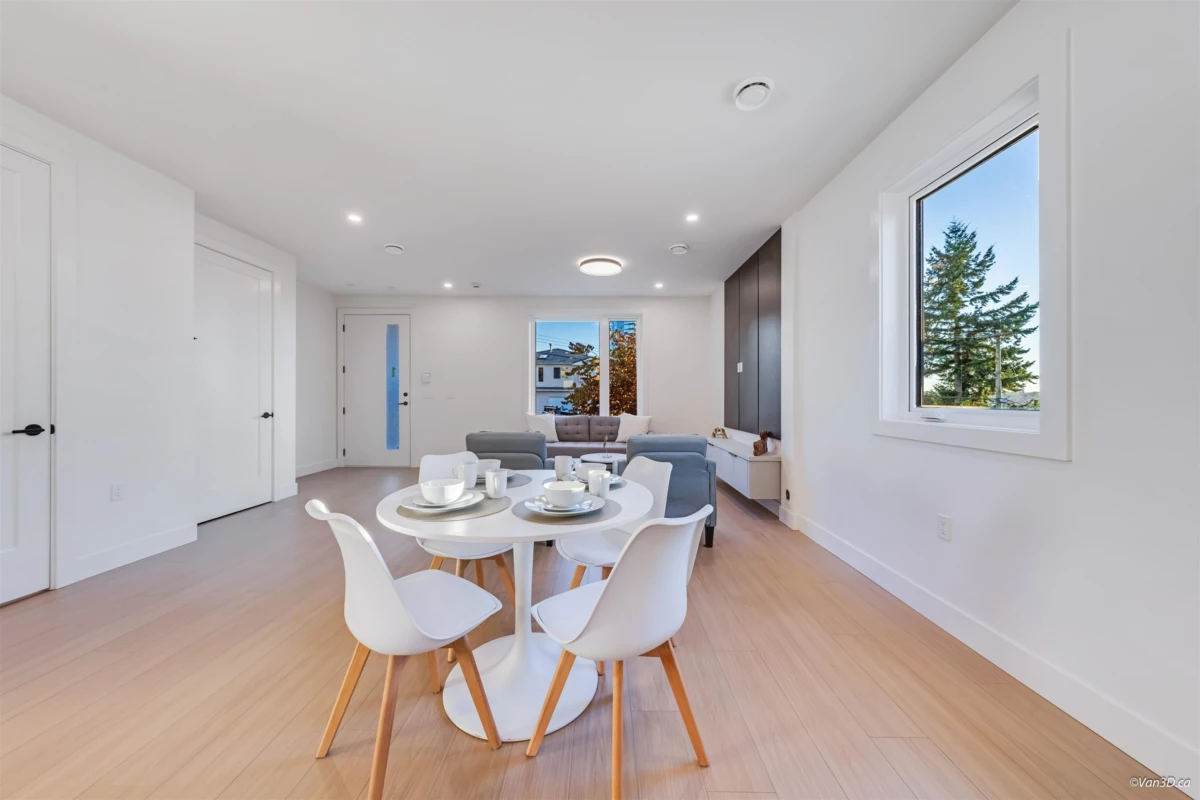 Kitchen Island Photo of 2 4211 Graveley Street, Burnaby, BC