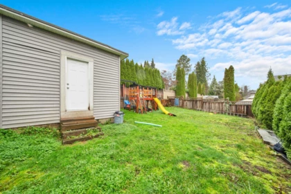 Front Yard Photo of 9467 163 Street, Surrey, BC