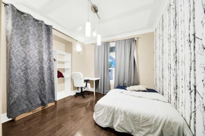 Powder Room Photo of 9467 163 Street, Surrey, BC