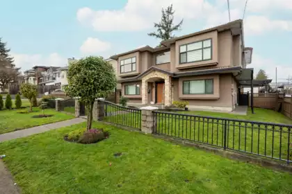 7877 15th Avenue, Burnaby, BC, Burnaby — Single Family Residence for sale