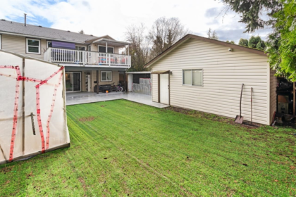 Kitchen Photo of 10785 155a Street, Surrey, BC