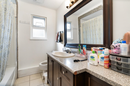 Mudroom Photo of 10785 155a Street, Surrey, BC