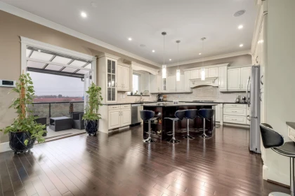 Kitchen Photo of 14611 36b Avenue, Surrey, BC