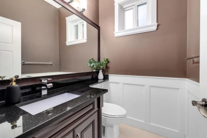 Primary Bathroom Photo of 14611 36b Avenue, Surrey, BC