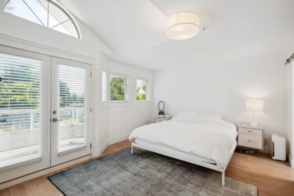 Hallway Photo of 5921 Ontario Street, Vancouver, BC