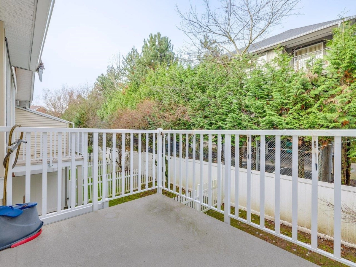 Laundry Room Photo of 96 12110 75a Avenue, Surrey, BC