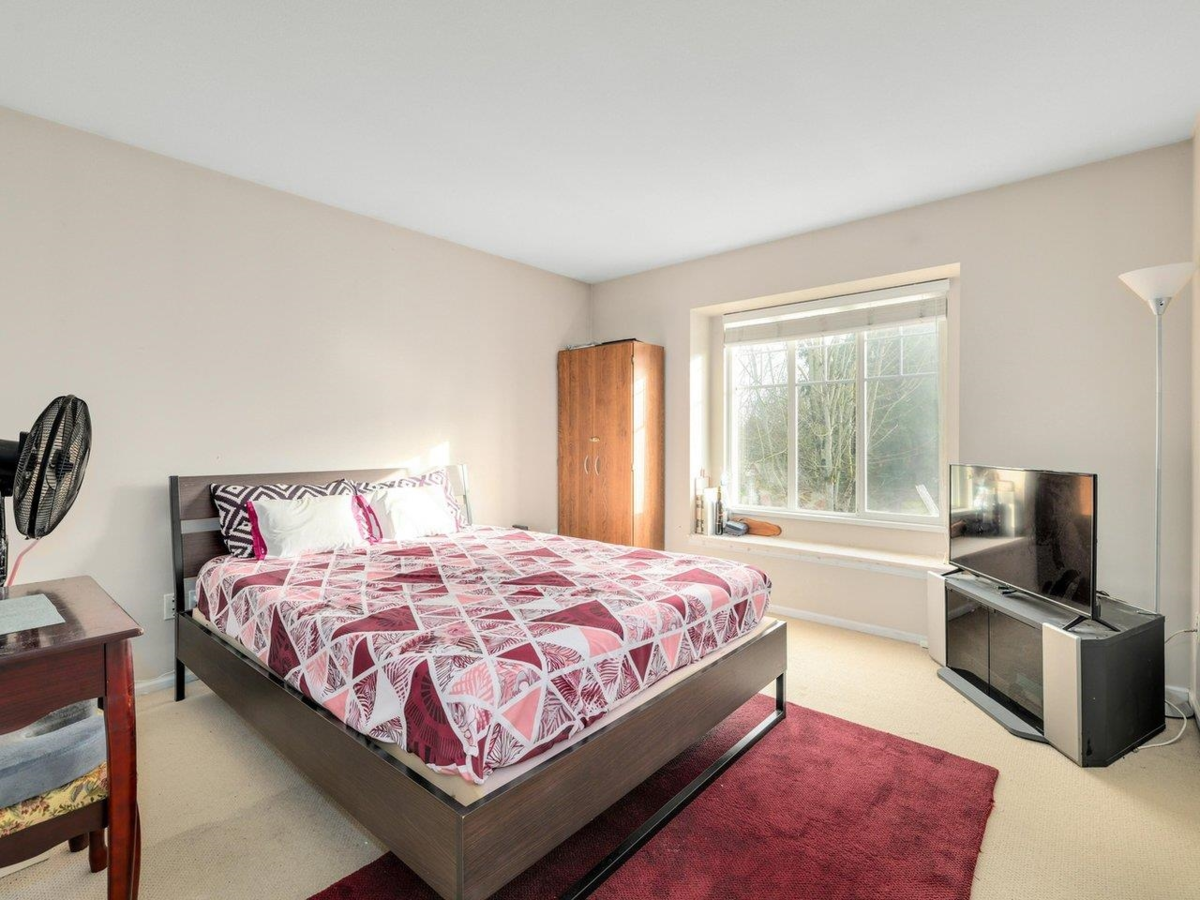 Walk-In Closet Photo of 96 12110 75a Avenue, Surrey, BC