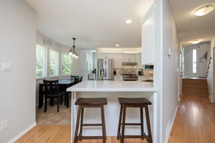 Kitchen Island Photo of 45257 Raven Place, Chilliwack, BC