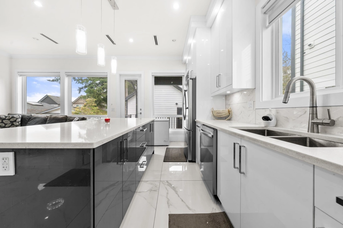 Bedroom 3 Photo of 6021 128a Street, Surrey, BC