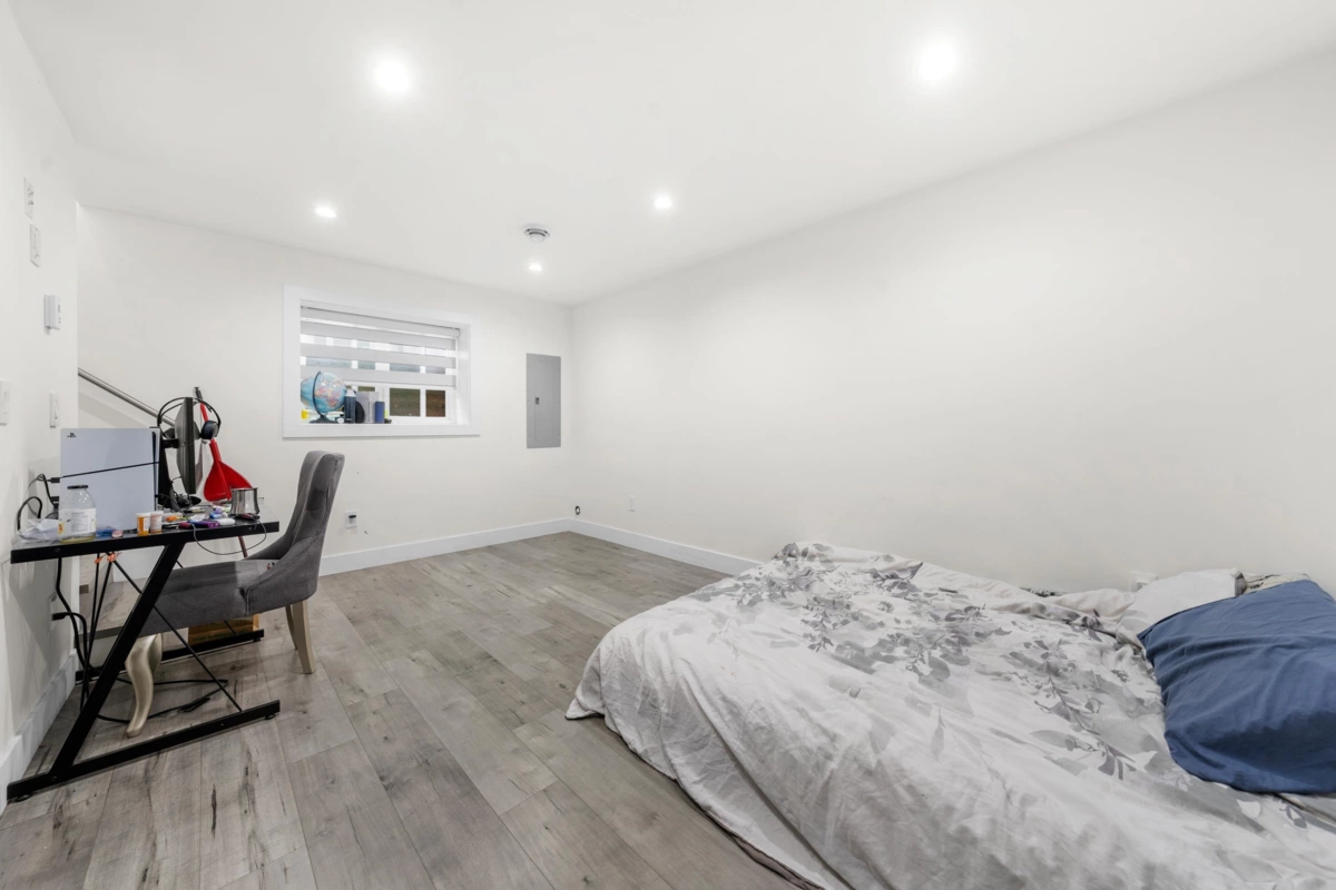 Mudroom Photo of 6021 128a Street, Surrey, BC