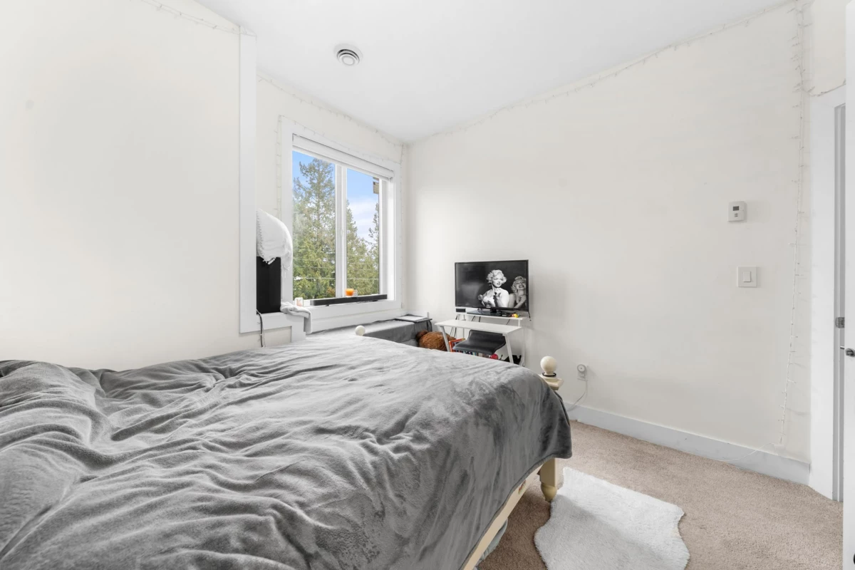 Staircase Photo of 6021 128a Street, Surrey, BC