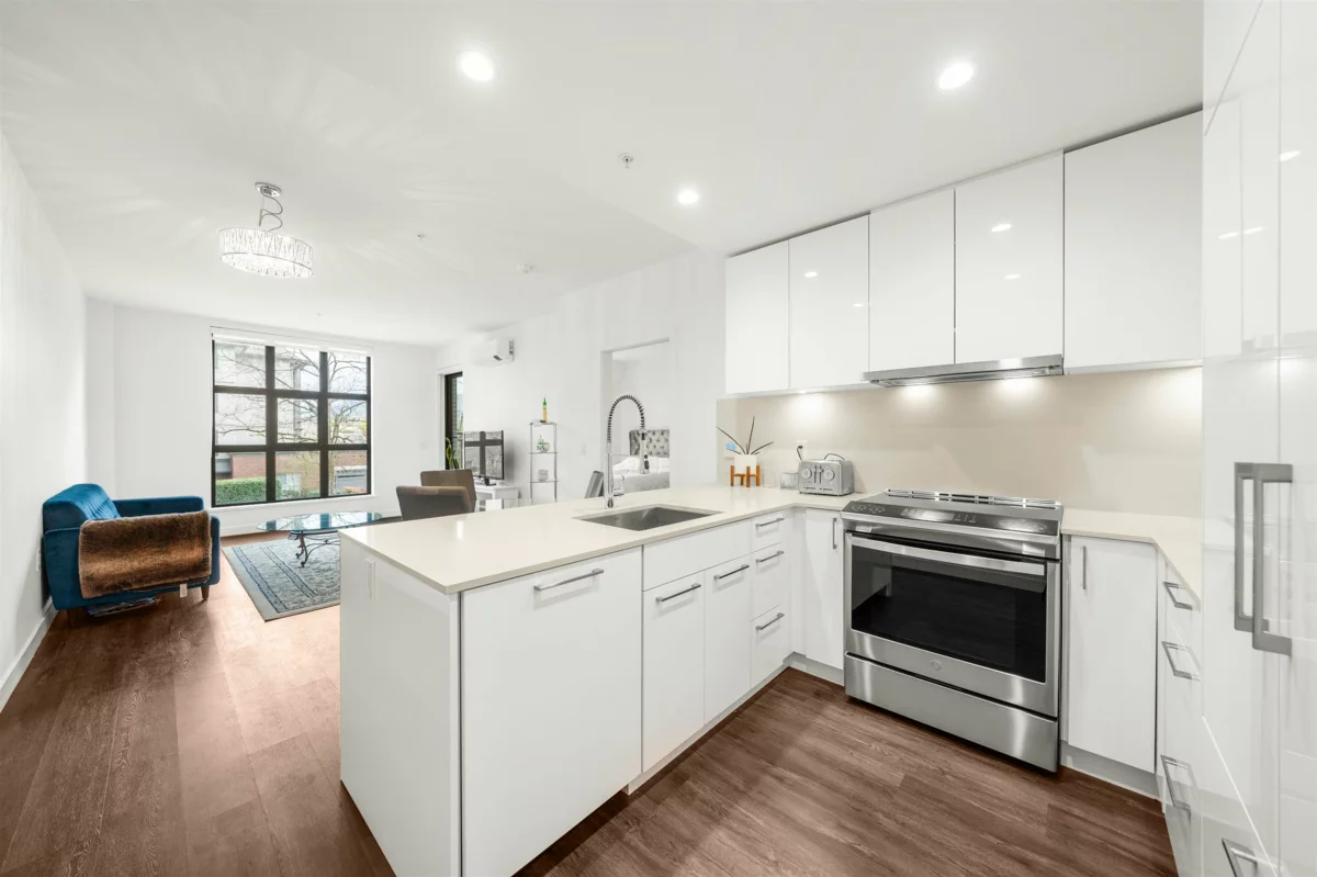 Family Room Photo of 201 2446 Shaughnessy Street, Port Coquitlam, BC