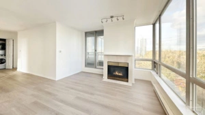 1406 9603 Manchester Drive, Burnaby, BC