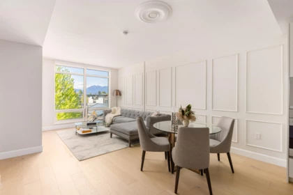 Kitchen Island Photo of 309 3668 W 10th Avenue, Vancouver, BC