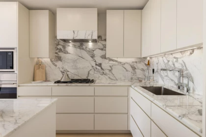 309 3668 W 10th Avenue, Vancouver, BC