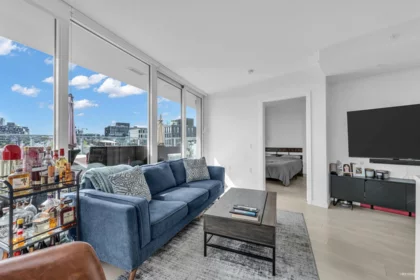 1015 180 E 2nd Avenue, Vancouver, BC